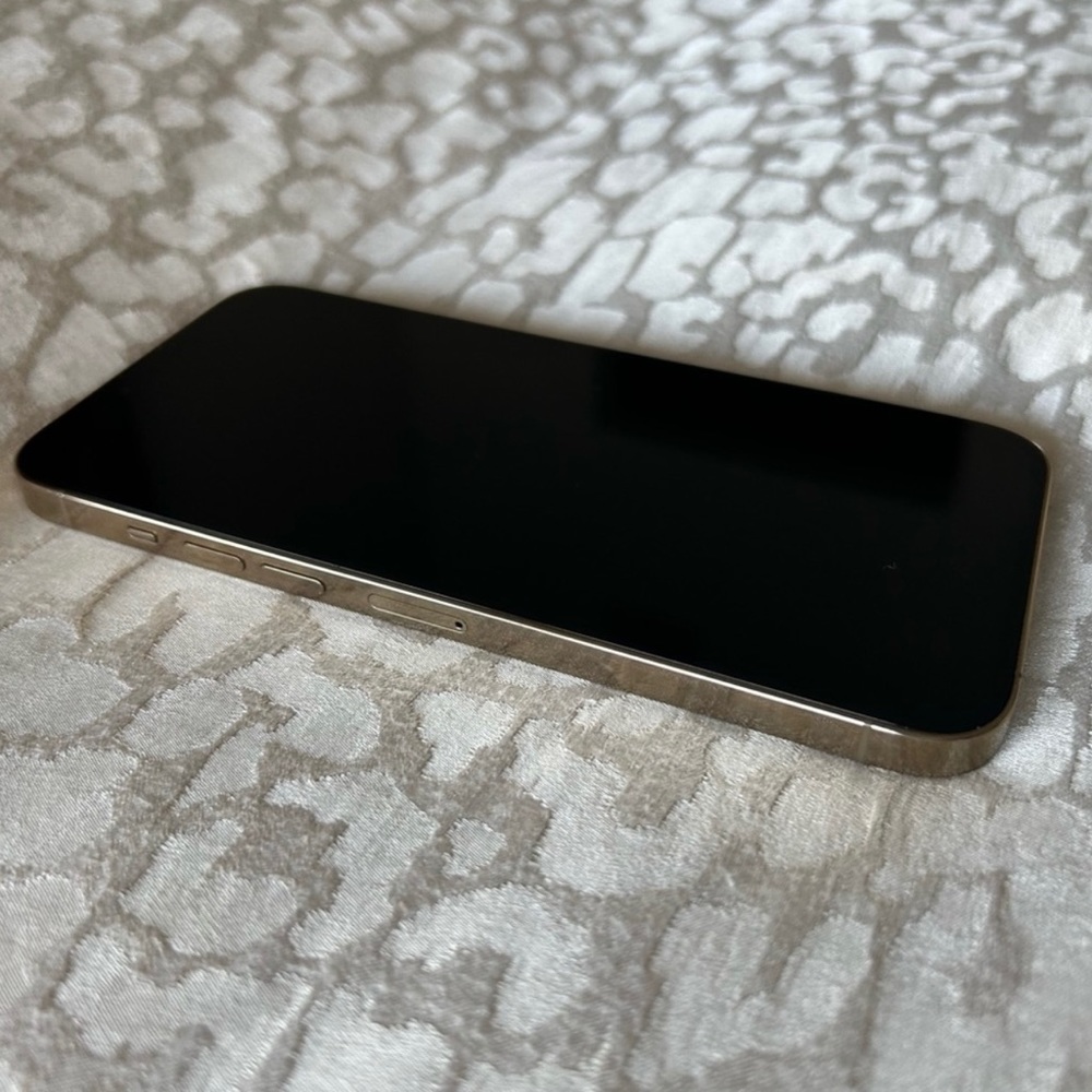AT&T IPHONE 13 PRO MAX